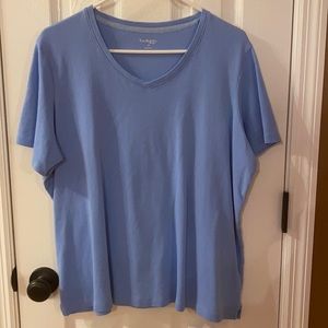 Kim Rogers blue short sleeve v-neck t-shirt
